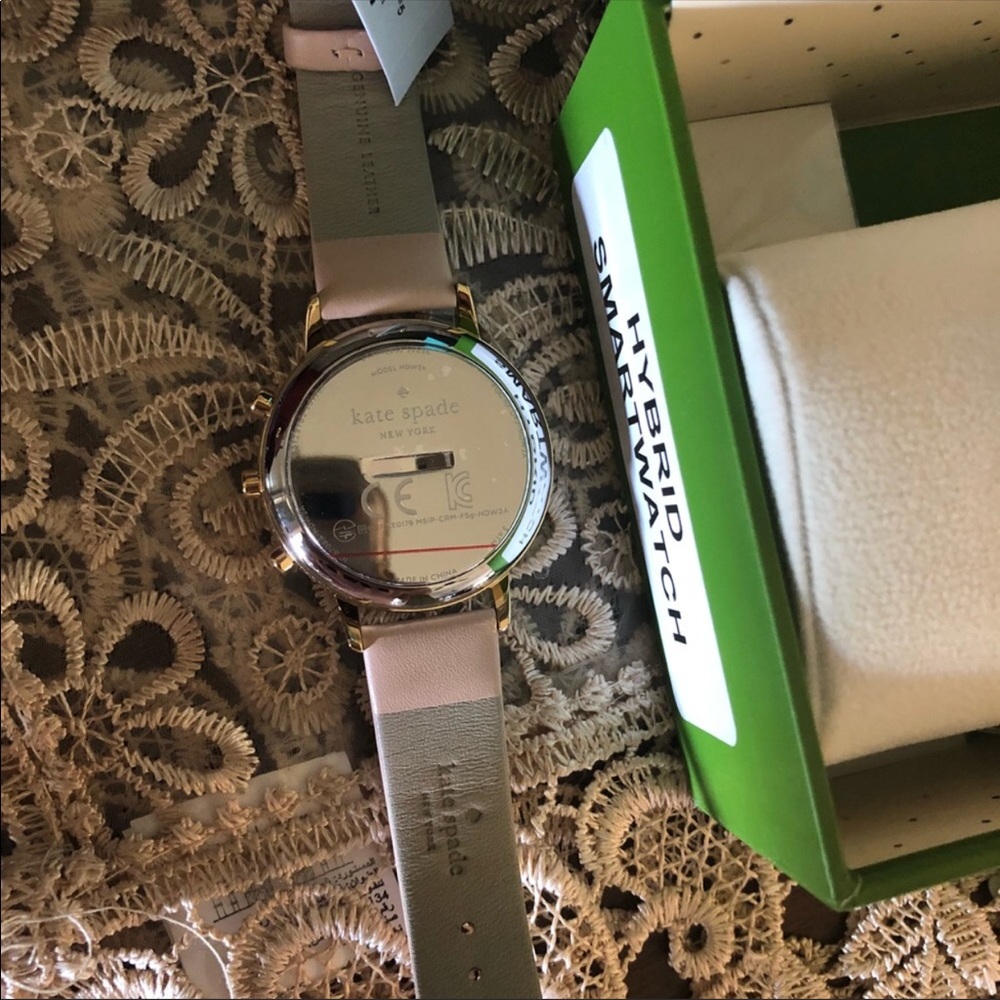 New Kate spade smart watch - Picture 5 of 8